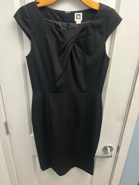 Anne Klein Black Twisted Front Cap-Sleeve Sheath Dress